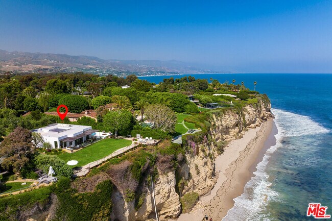 Foto del edificio - 28926 Cliffside Dr