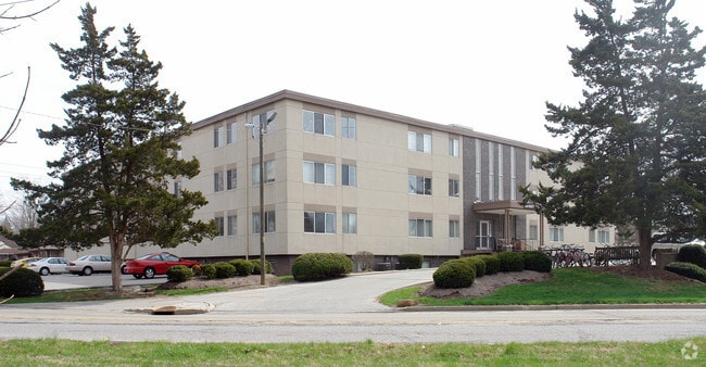 University Terrace Apartments Indianapolis In Building Photo University Terrace