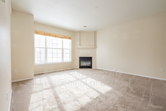 Building Photo - 2321 Water Cress Ct