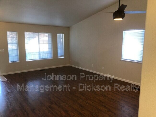Building Photo - 17020 Castle Pine Dr