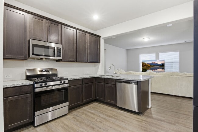 Building Photo - 8434 Beacon Bay Cir