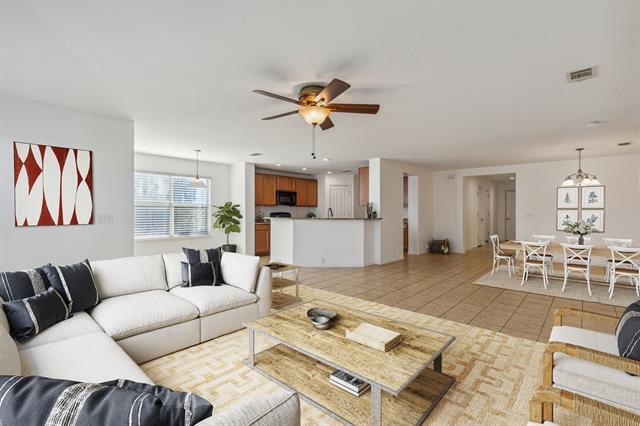 Foto del edificio - 15944 Avenel Way