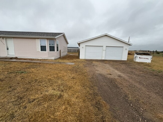 Foto del edificio - 3 Bedroom 2 Bath 2 Car Garage Home