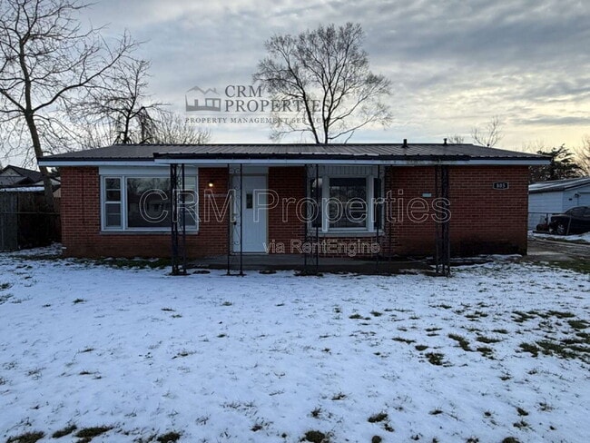 Building Photo - 805 Miami Blvd