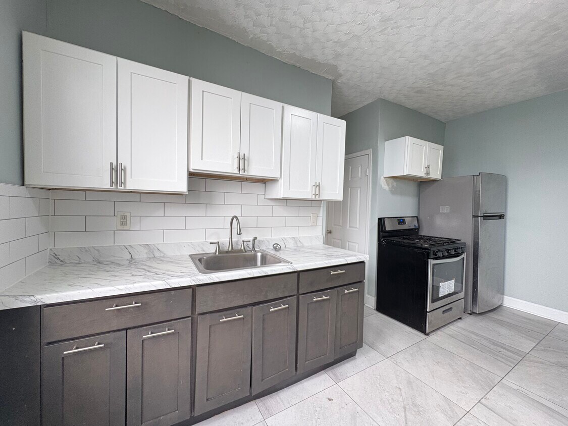 Foto principal - 202 Ridgewood Ave