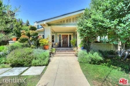 Primary Photo - 4 br, 2 bath House - 1745 Taft Ave