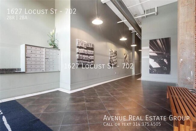 Building Photo - Just Listed! - 1627 Locust St - 2Bed/2Bath...