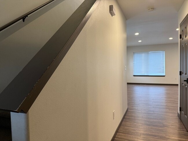 Foto del edificio - 209 N 76th Ave