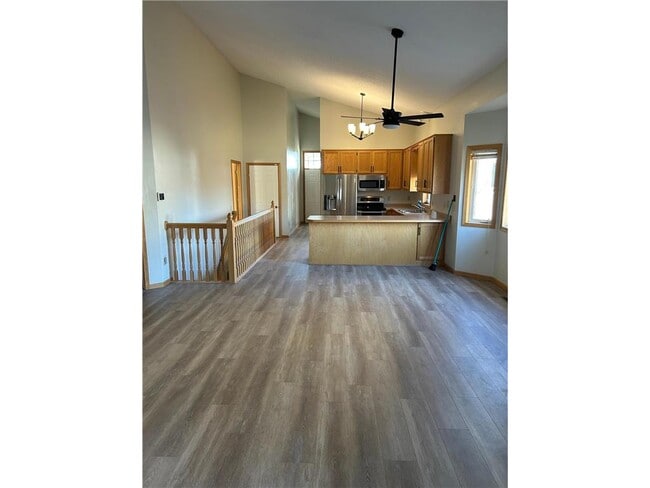 Foto del edificio - 18609 Zane Ct NW