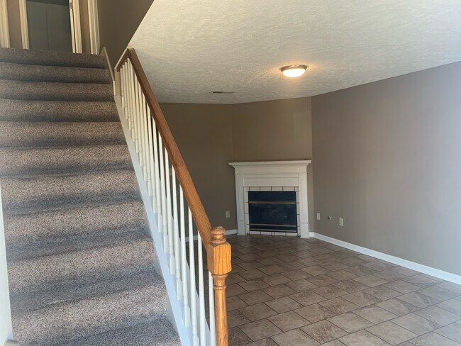 Building Photo - 253 Foxworth Dr