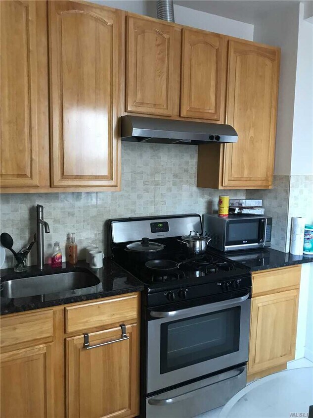 Primary Photo - 30-25 46th St