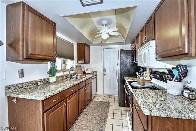 Foto del edificio - 1448 SE 15th St
