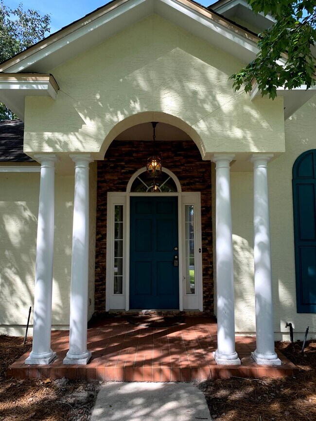 Foto del edificio - Beautiful 4-Bedroom Valdosta Home with Sun...