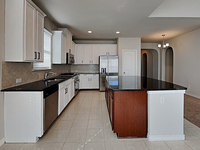 Building Photo - 8868 Devonshire Drive, Forth Worth