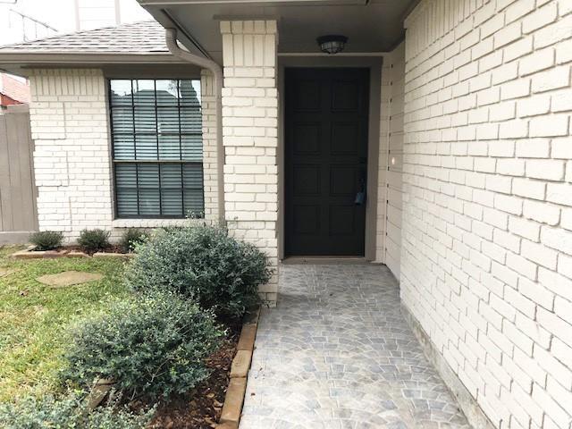 Foto del edificio - 12323 Glenmeadow Dr