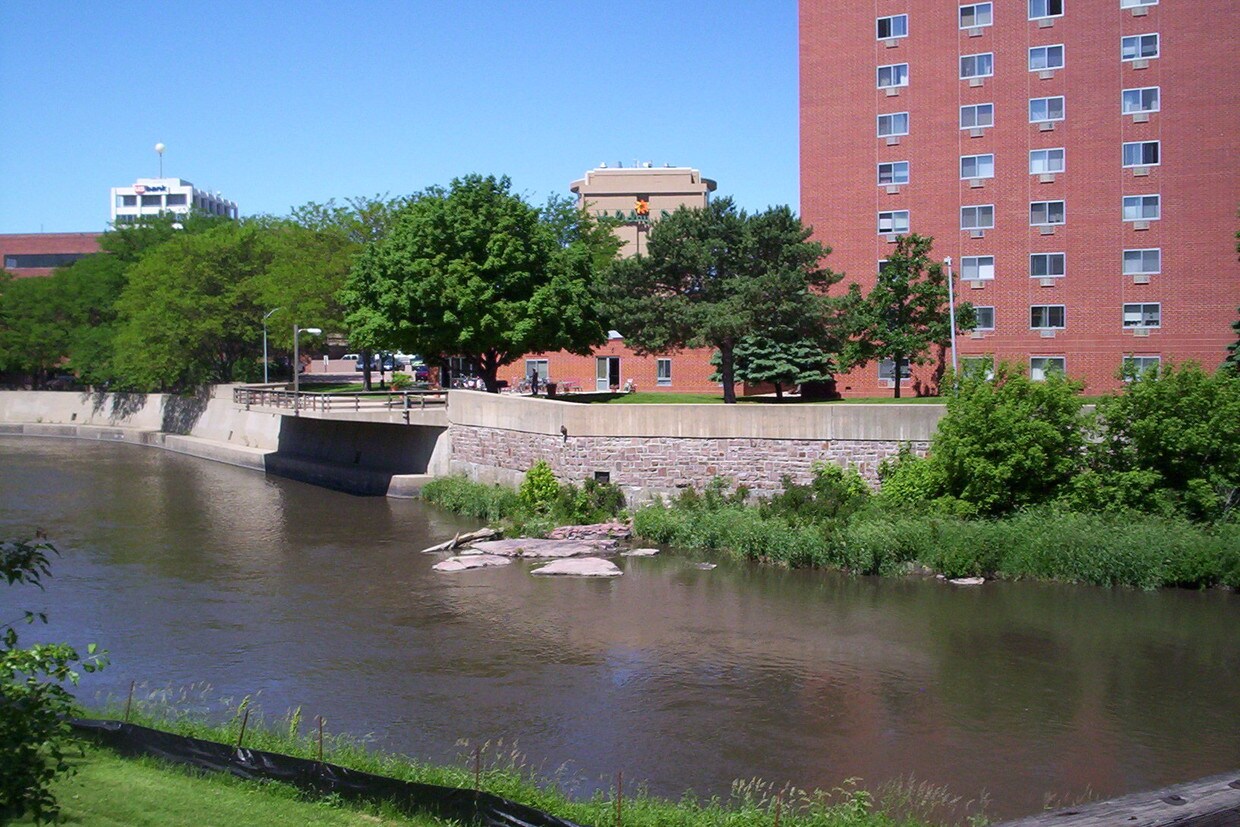 River Tower Apartments Apartments 111 E 7th St Sioux Falls, SD