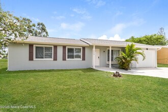 Building Photo - 2049 SE Talwood Ln