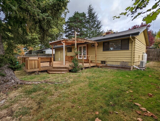 Foto del edificio - Great 2 Bedroom With Bonus Space Located in South Eugene!