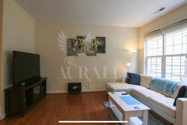 Building Photo - 743 Swan Neck Ln