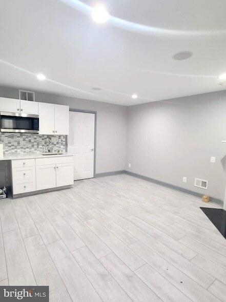 Foto del edificio - 565 Dandelion Terrace SE