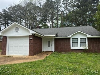 Building Photo - 508 Trace View Rd