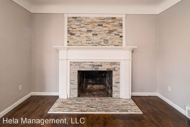Building Photo - 3 br, 1.5 bath House - 17135 Warrington Dr