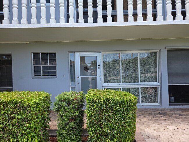 Convenient first floor access - 1965 SE 5th Ct