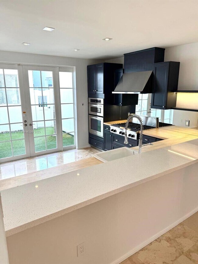 Foto del edificio - 7765 SW 54th Ct