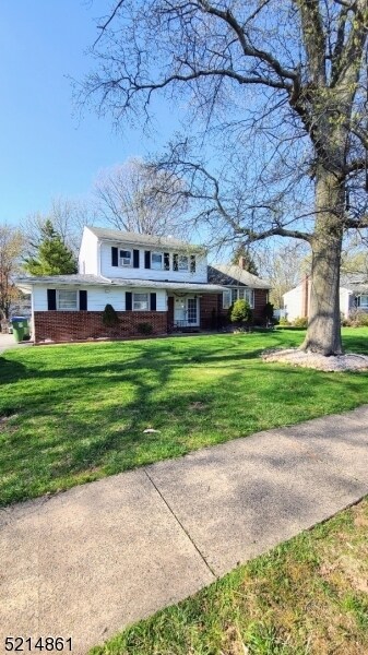 Foto del edificio - 29 Ventnor Dr