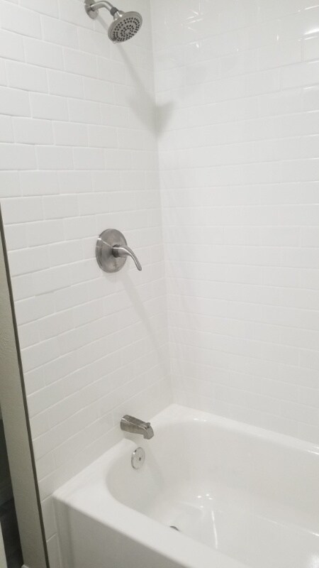 Foto del edificio - 16121 Clark Ave