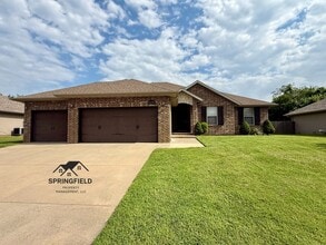 Building Photo - 5605 W Sunflower Dr