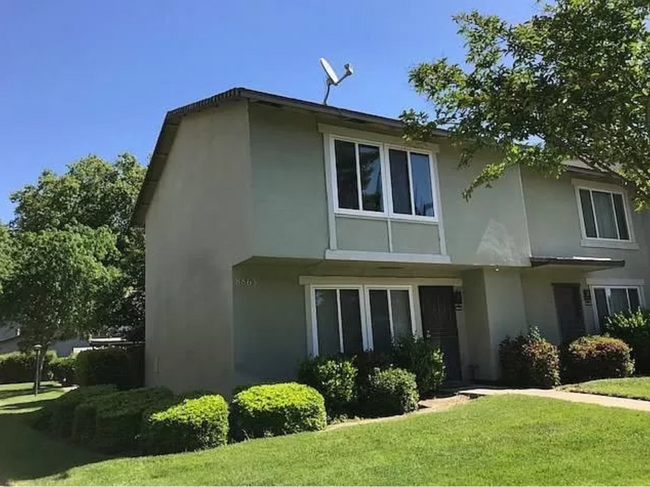Foto del edificio - 8863 Salmon Falls Dr