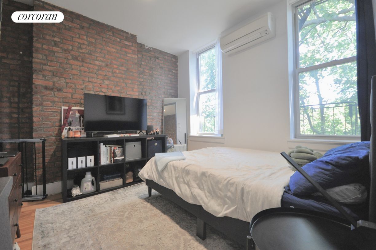 Foto principal - 119 Albany Ave