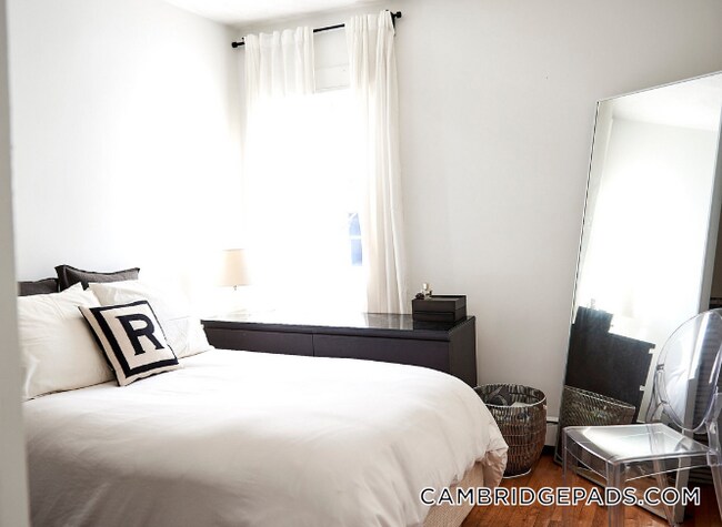 Building Photo - 150 fifth