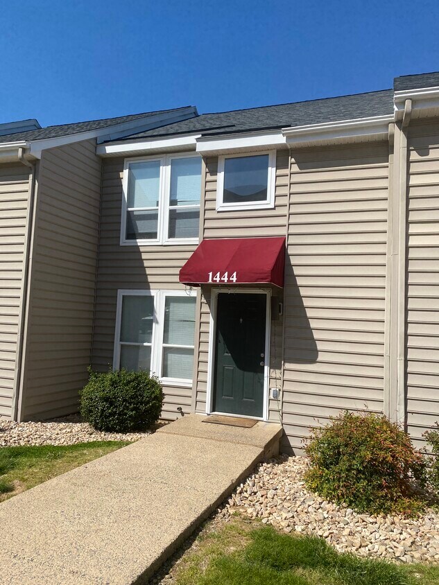 1444 Devon Ln, Harrisonburg, VA 22801 Townhome Rentals in