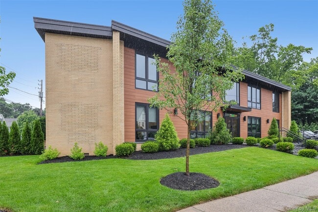 Building Photo - 325 Manville Rd
