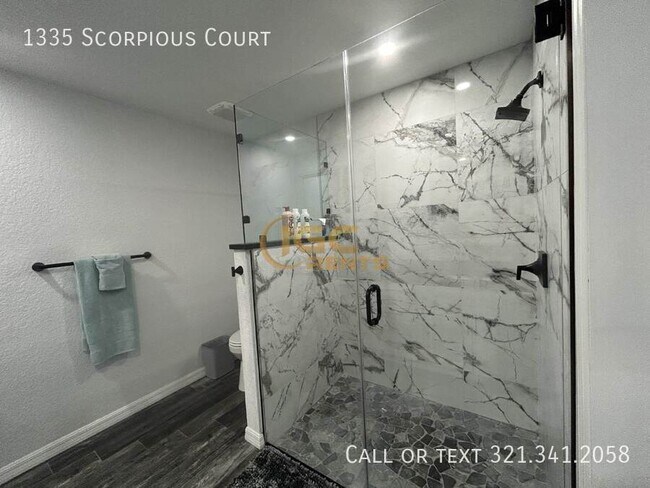 Foto del edificio - 1335 Scorpious Ct