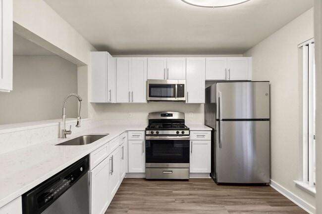 Building Photo - Cortland on Cumberland