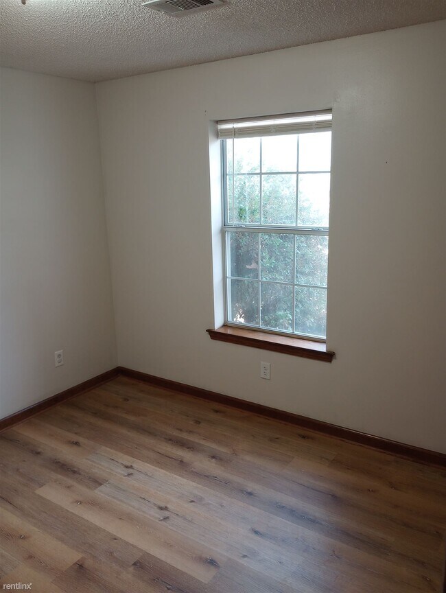 Building Photo - 3 br, 2 bath House - 27 Mattie Lene Dr Mat...