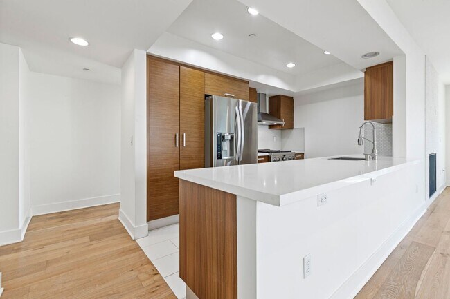 Foto del edificio - 11715 Goshen Ave