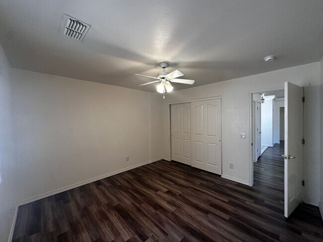 Building Photo - 3667 Heather Ave