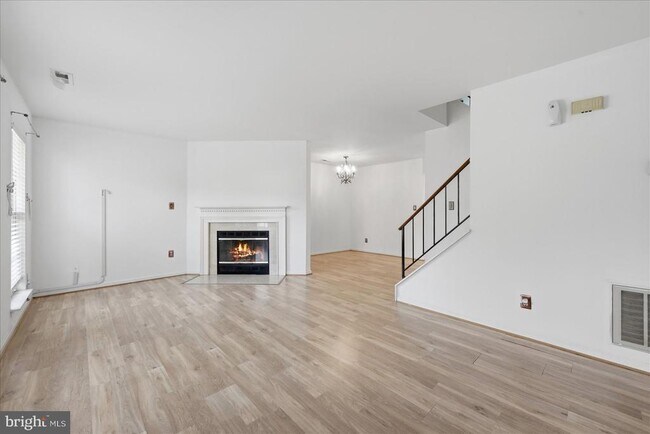 Foto del edificio - 5129 Dominion Dr