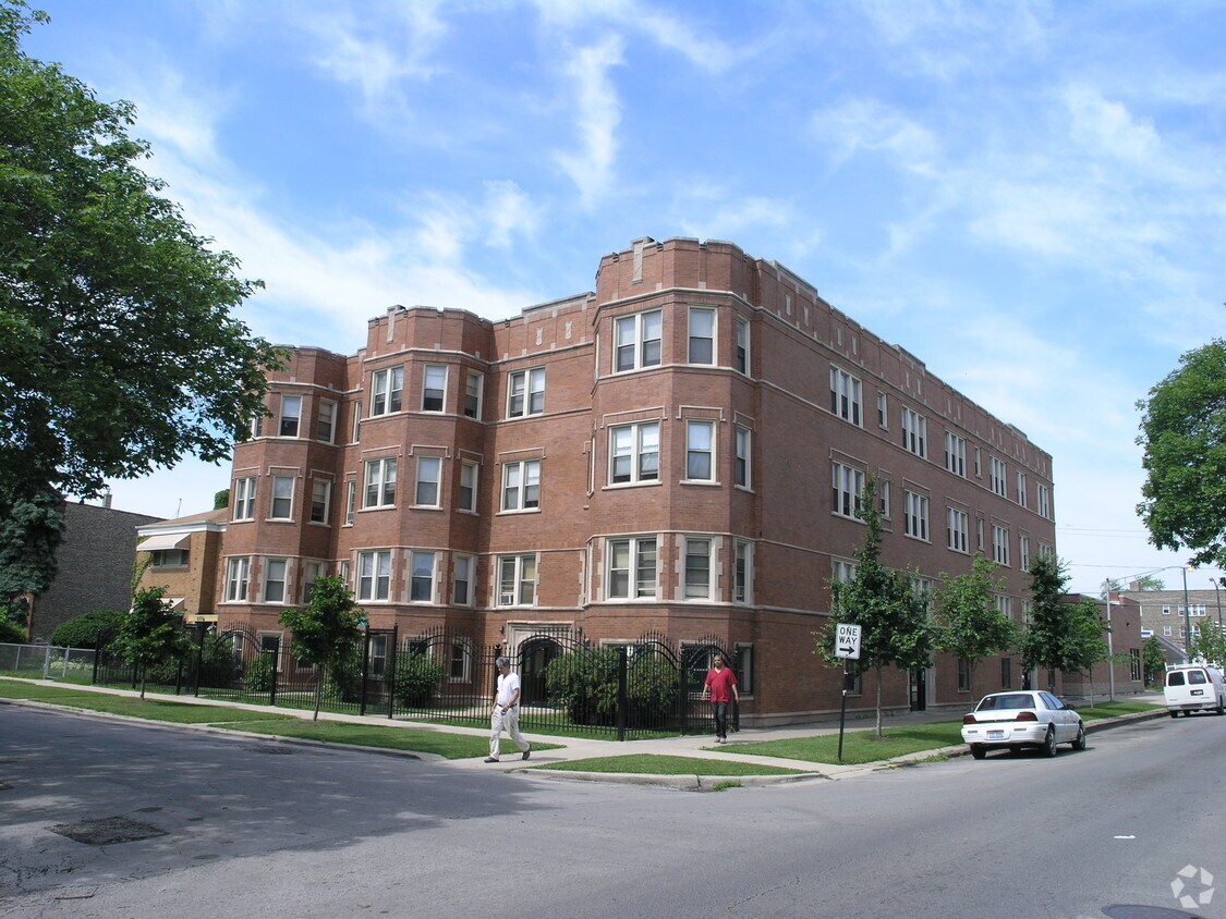 Foto del edificio - 8100 S Justine St
