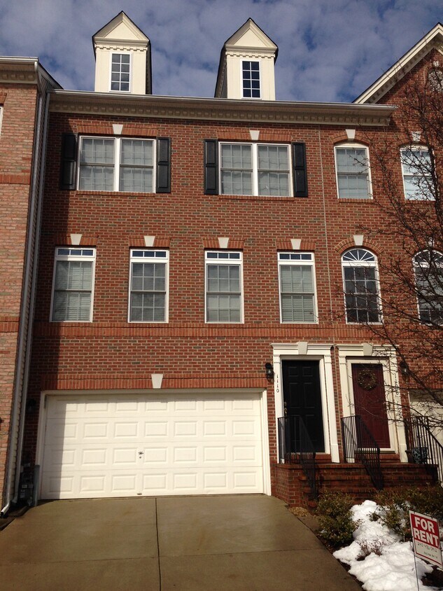 1110 Carbondale Way, Gambrills, MD 21054 Townhome Rentals in