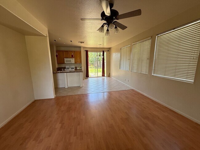 Building Photo - 3409 Kauai Rd