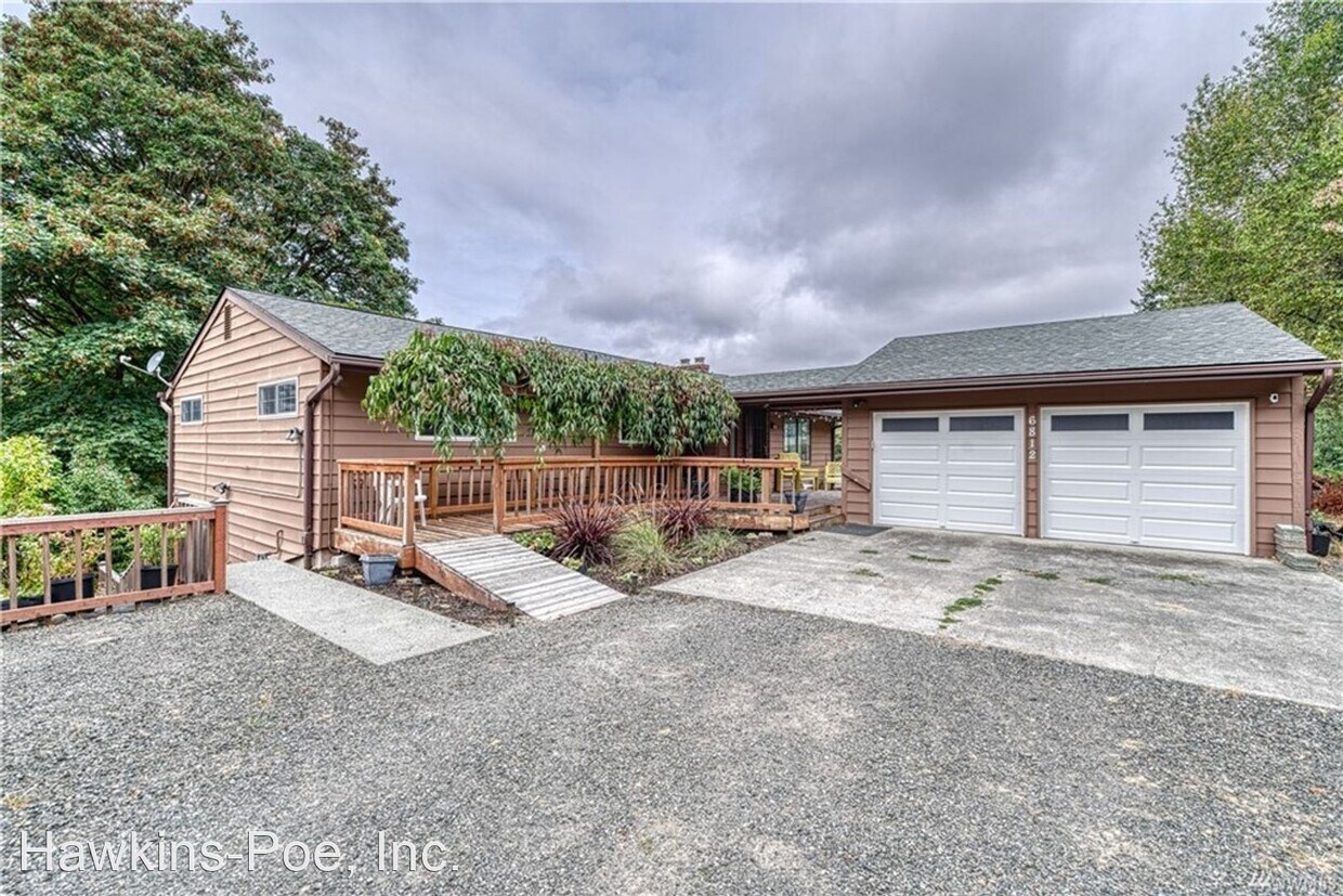 Foto principal - 3 br, 2 bath House - 6812 Bentley Circle NE