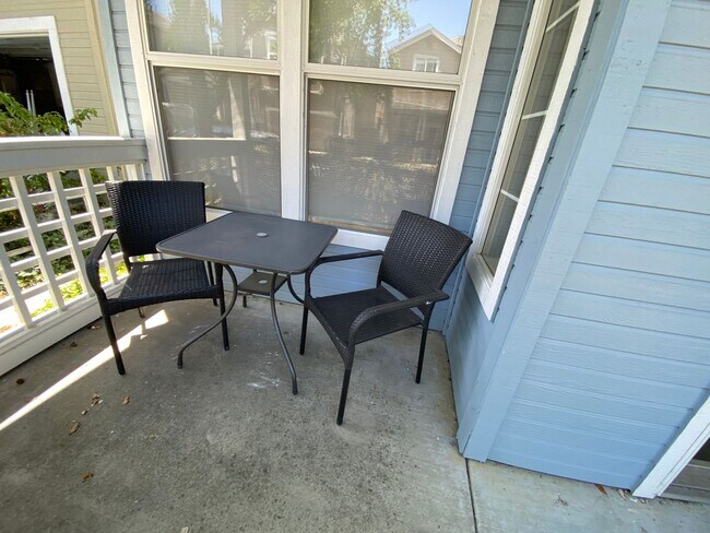 Photo - ALMADEN LAKE - Updated townhome with centr...