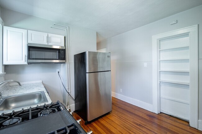 Foto del edificio - 787 4th Ave