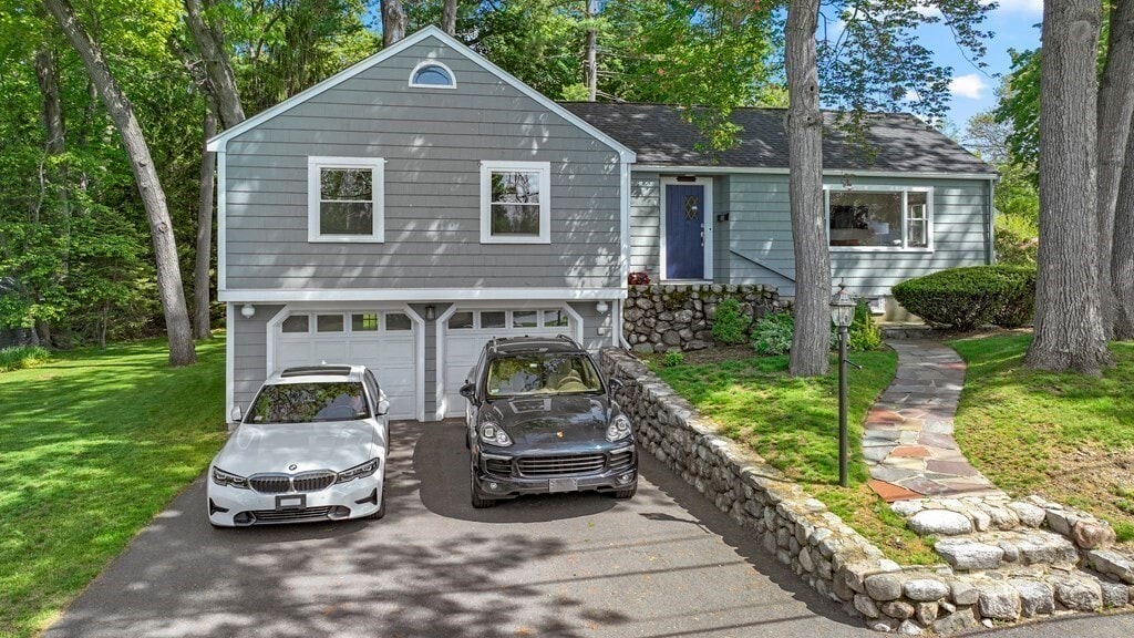 Primary Photo - 111 Locksley Rd