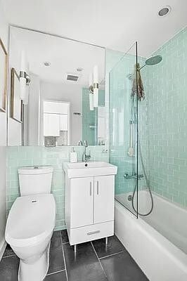 Building Photo - 66 Madison Ave